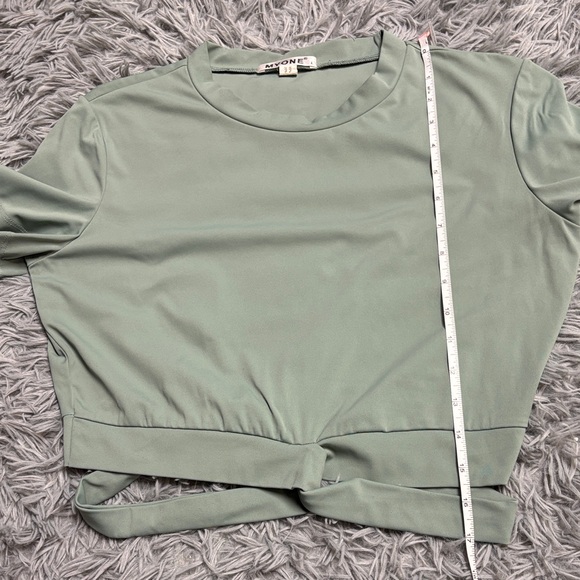 Light Green Crop Top - Picture 9 of 11